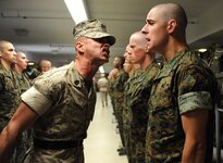 Drill_instructor_at_the_Officer_Candidate_School.jpg Drill_instructor_at_the_Officer_Candidate_School.jpg